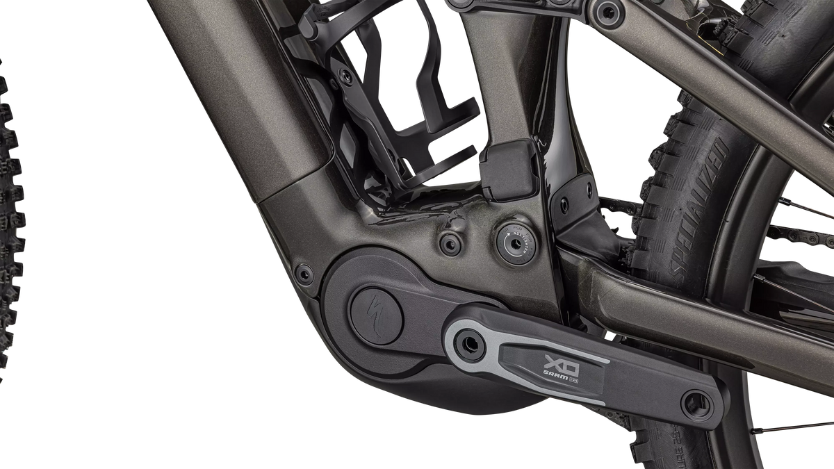 Turbo Levo 4 Pro Gloss Metallic Obsidian / Burnt Gold Metallic – Motor-Detail