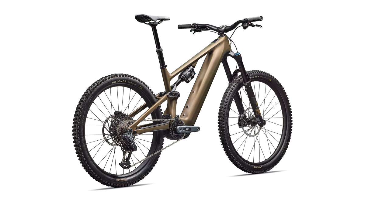 Turbo Levo 4 Expert Satin Burnt Gold Metallic / Doppio – Heck-Dreiviertelansicht