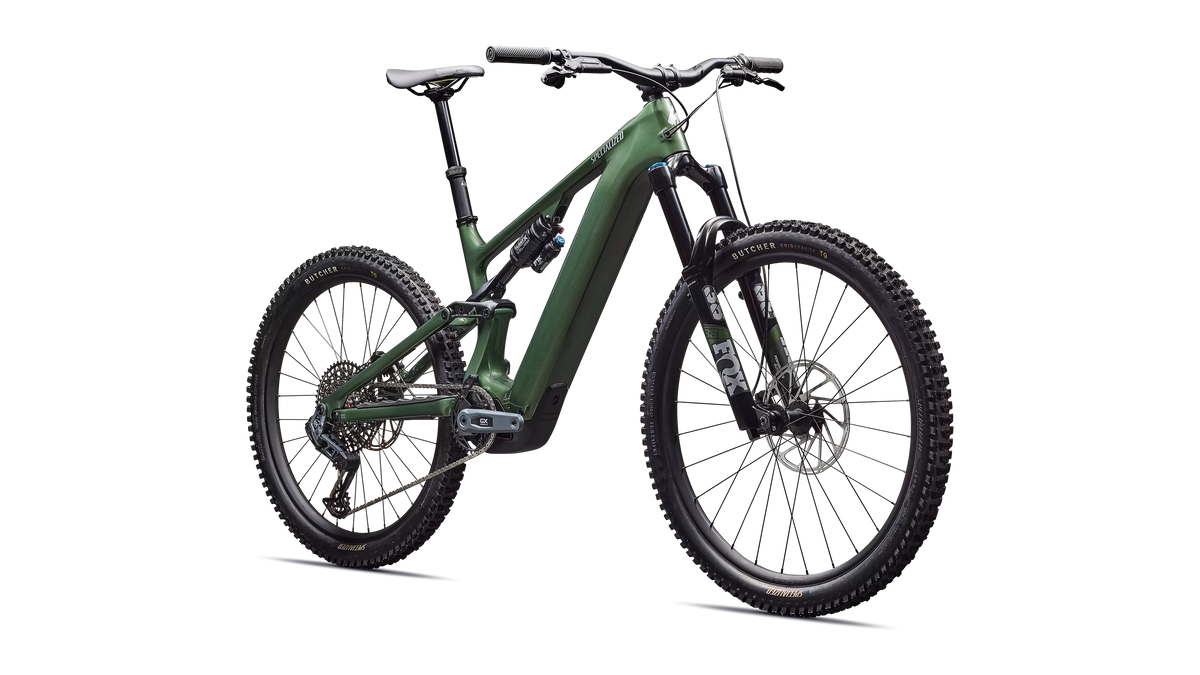 Turbo Levo 4 Expert Gloss Cypress Metallic / Silver Dust – Front-Dreiviertelansicht