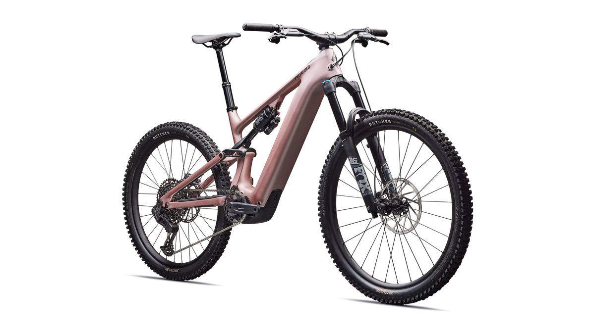 Turbo Levo 4 Comp Carbon – Seitenansicht von vorne