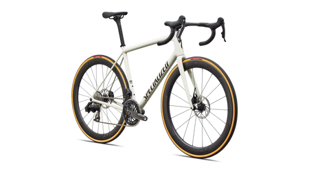 Aethos 2 Pro Birch / Stallion Metallic – Schrägansicht vorne