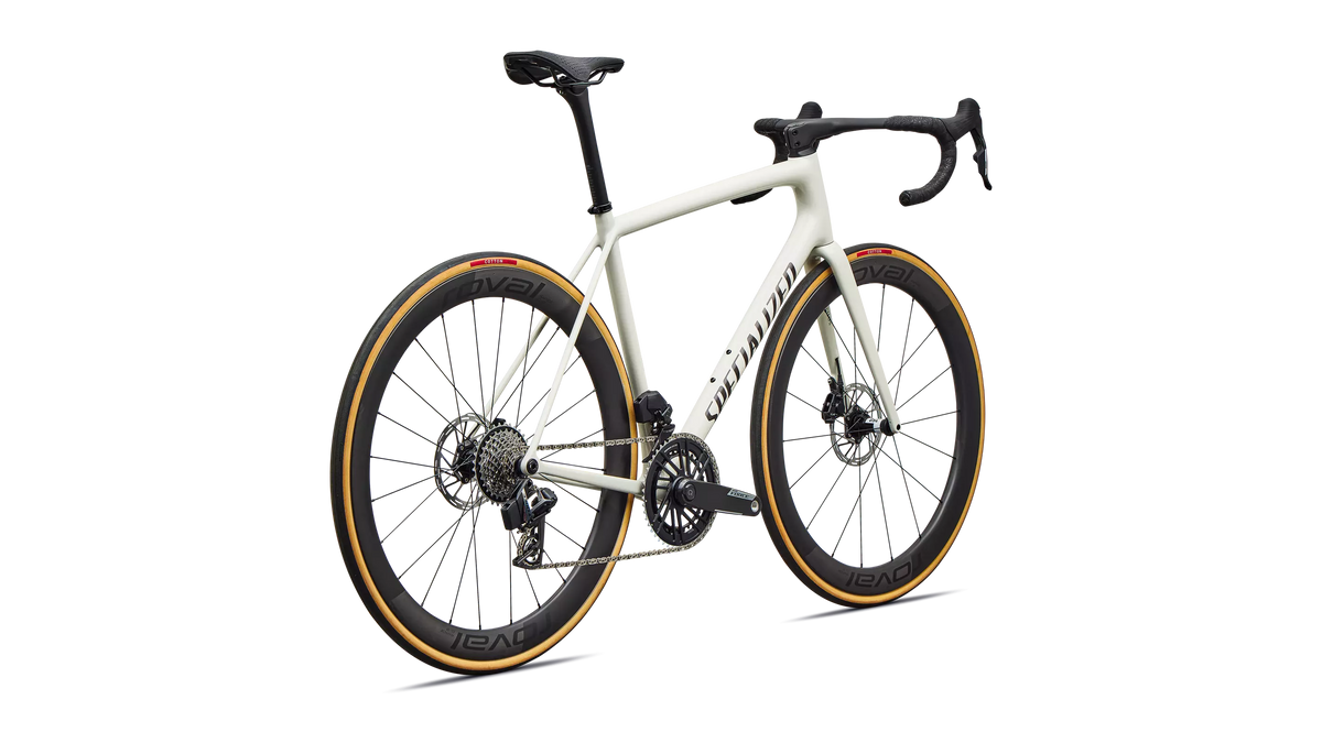 Aethos 2 Pro Birch / Stallion Metallic – Schrägansicht hinten