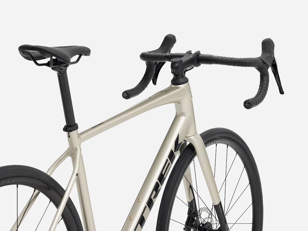 Domane AL 4 Gen 4 Gloss Supernova – Detailansicht