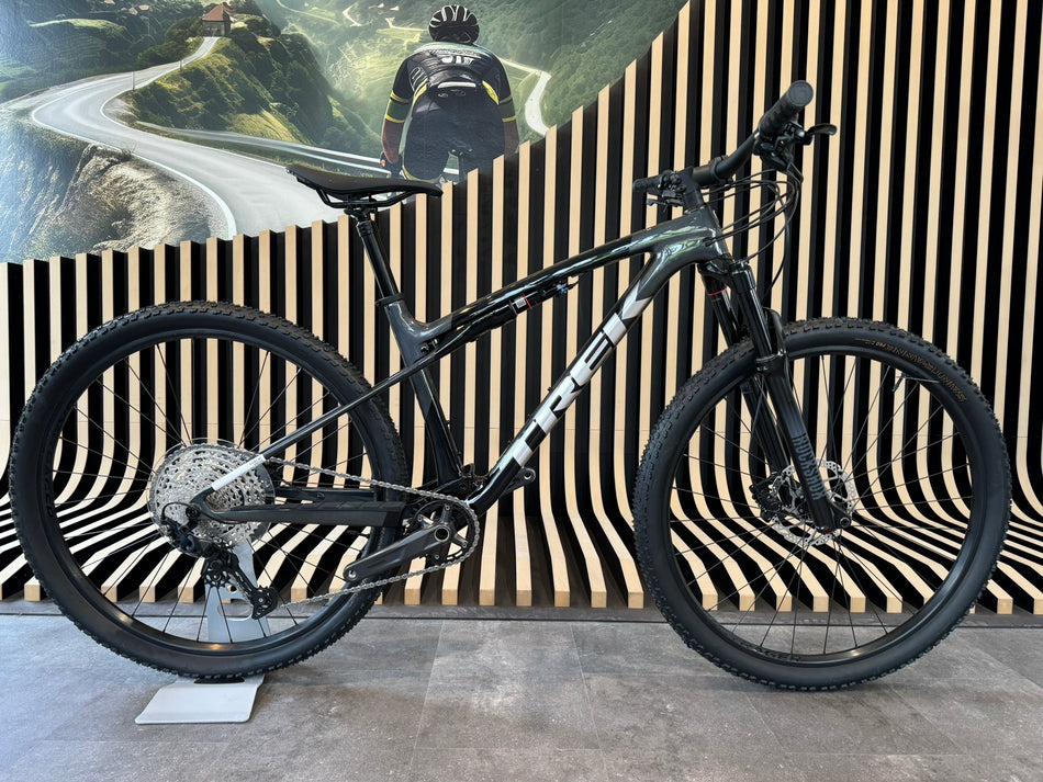 Trek Supercaliber SL 9.6 ML Dark Prismatic GEN 2